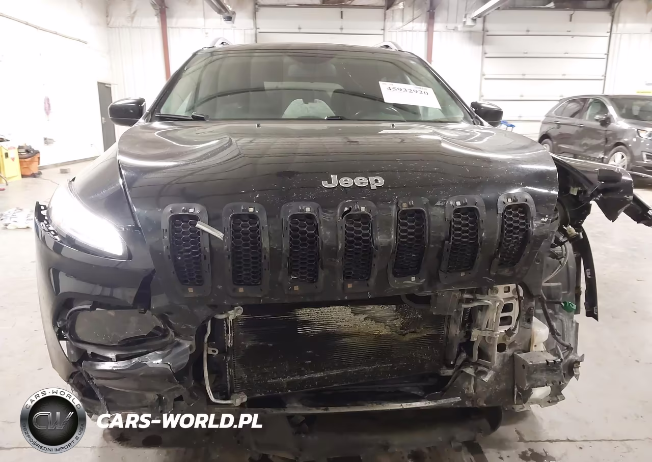 2015 Jeep Cherokee Latitude VIN:1C4PJMCS5FW614905 - 13