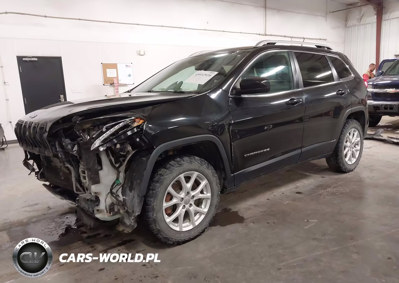 2015 Jeep Cherokee Latitude VIN:1C4PJMCS5FW614905 - 2
