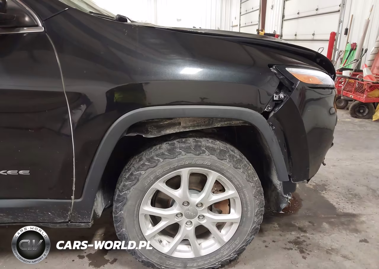 2015 Jeep Cherokee Latitude VIN:1C4PJMCS5FW614905 - 20