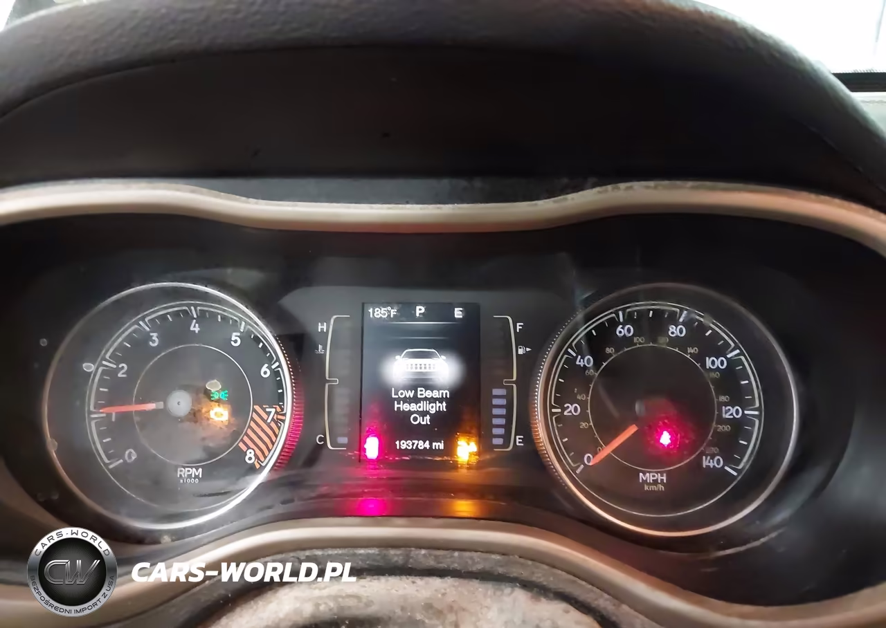 2015 Jeep Cherokee Latitude VIN:1C4PJMCS5FW614905 - 7