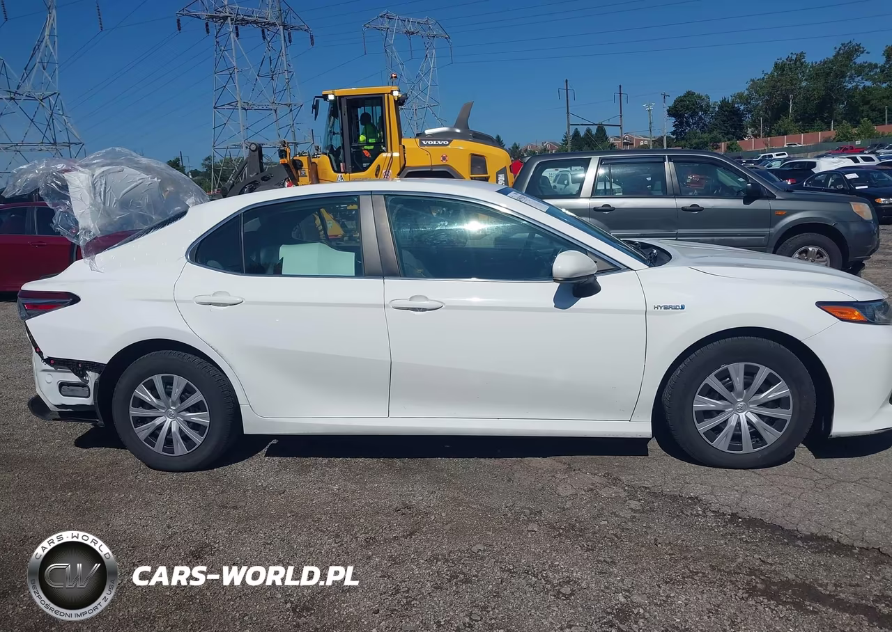 2018 Toyota Camry Hybrid Le VIN:4T1B31HK3JU506018 - 13