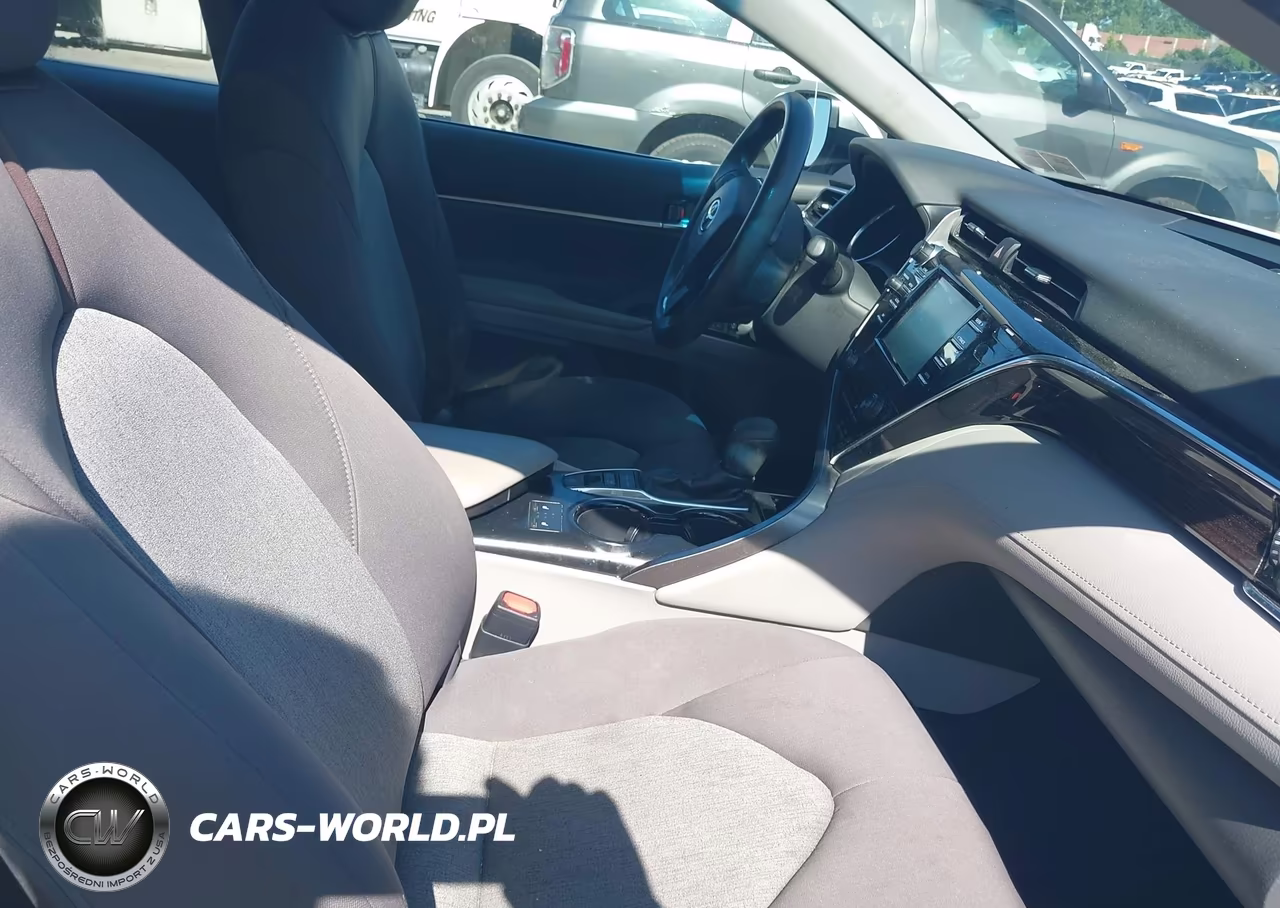 2018 Toyota Camry Hybrid Le VIN:4T1B31HK3JU506018 - 5