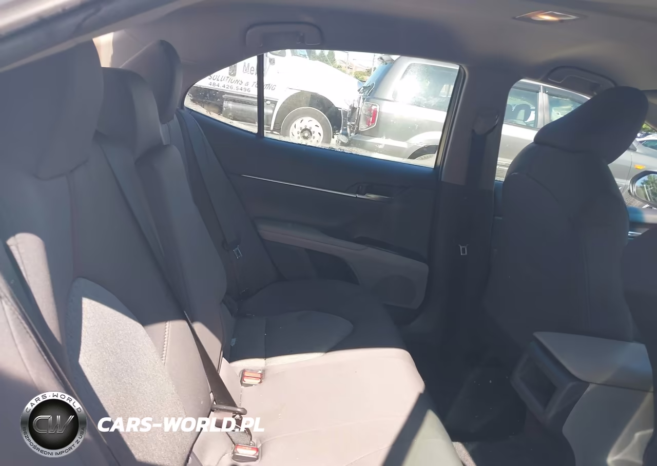 2018 Toyota Camry Hybrid Le VIN:4T1B31HK3JU506018 - 8
