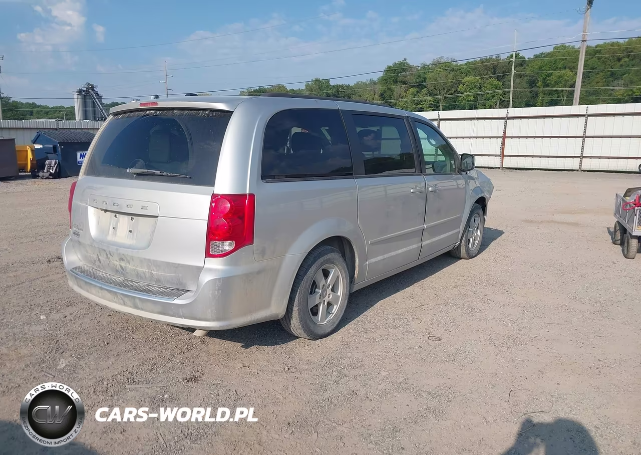 2011 Dodge Grand Caravan Mainstreet VIN:2D4RN3DG3BR700754 - 4