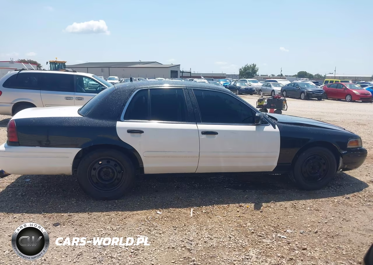 2008 Ford Crown Victoria Police-Police Interceptor VIN:2FAFP71V08X133174 - 13