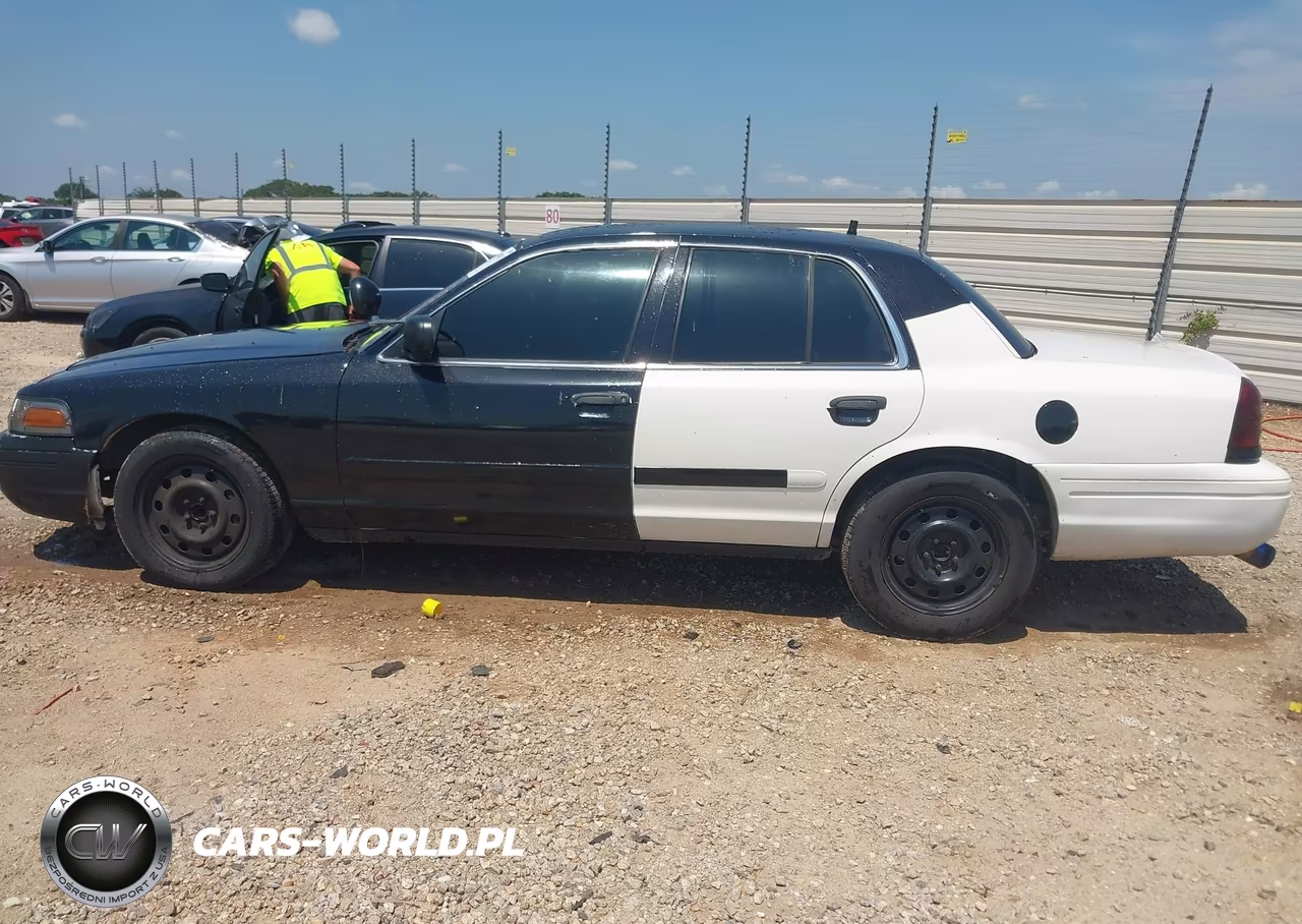 2008 Ford Crown Victoria Police-Police Interceptor VIN:2FAFP71V08X133174 - 14