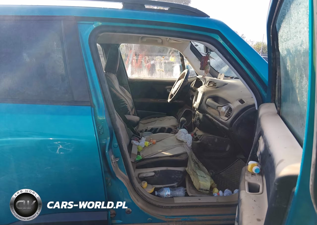 2020 Jeep Renegade Latitude 4X4 VIN:ZACNJBBB7LPL14978 - 5