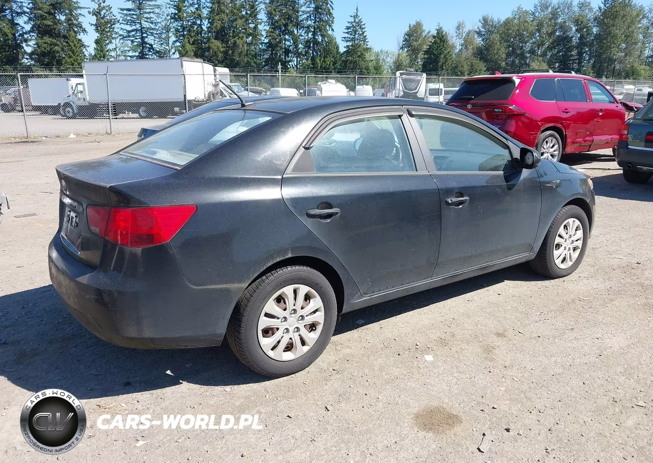 2010 Kia Forte Lx VIN:KNAFT4A2XA5048003 - 4