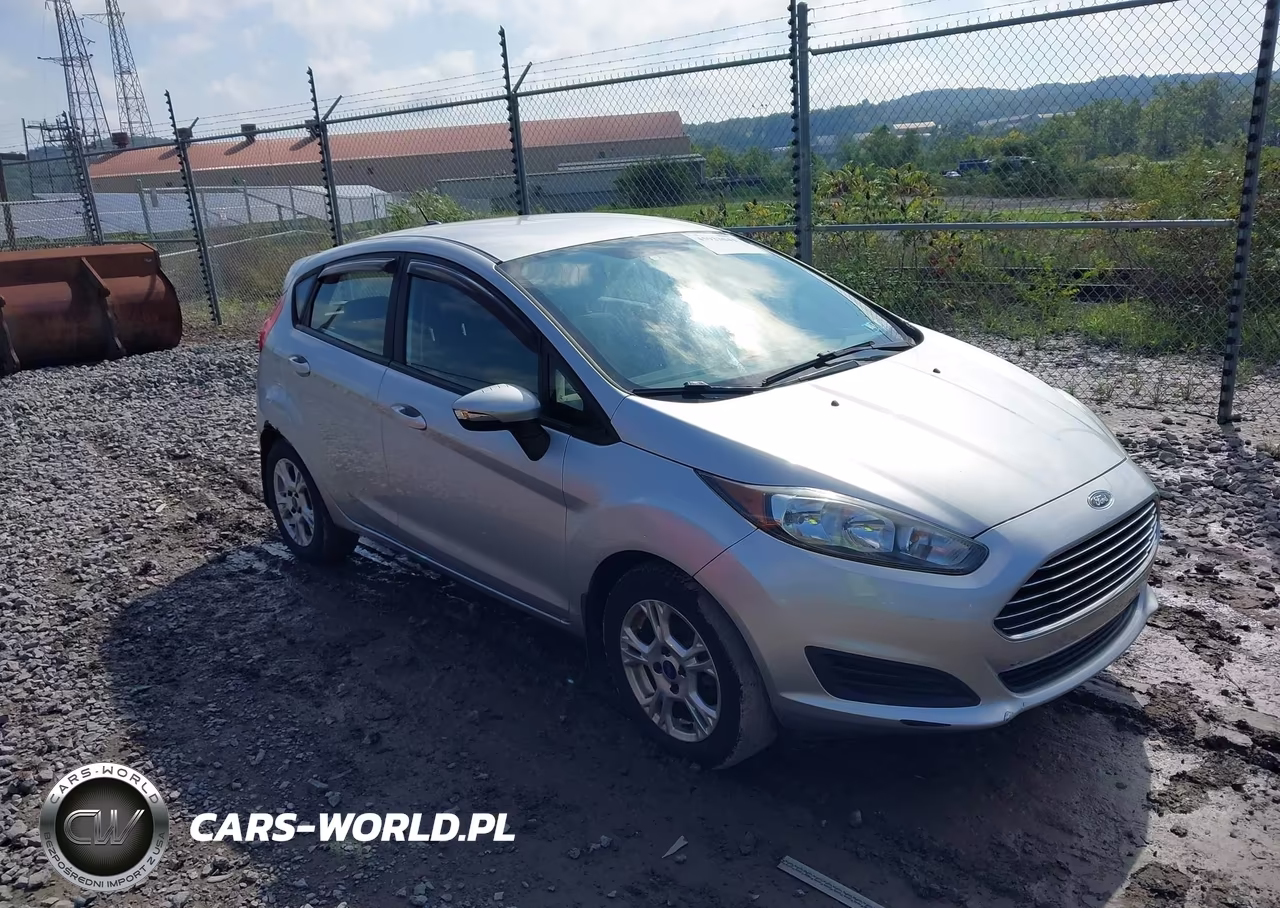 2015 Ford Fiesta Se – zdjęcie 1 z 11