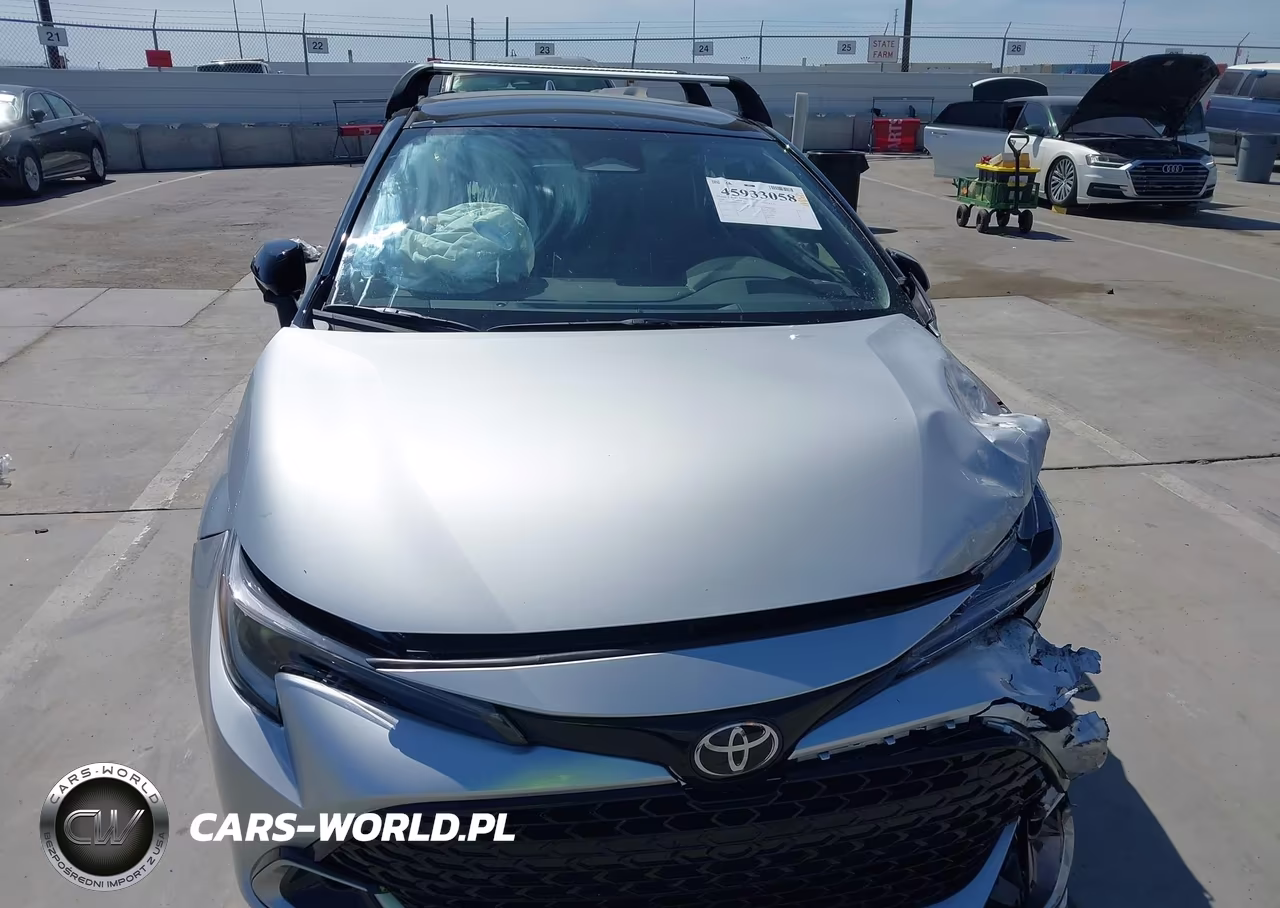 2026 Toyota Corolla Xse VIN:JTNC4MBE3T3270338 - 14