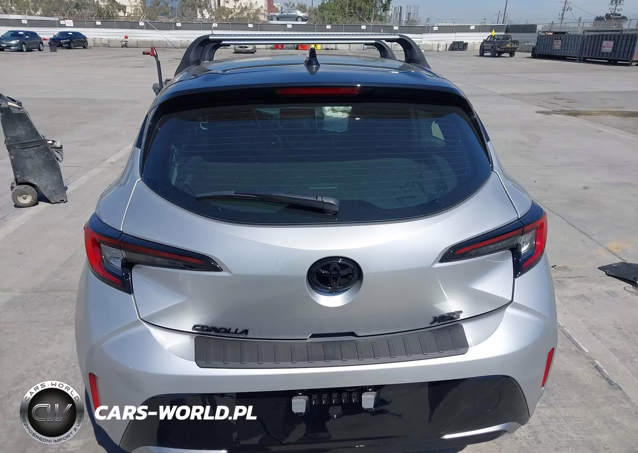 2026 Toyota Corolla Xse VIN:JTNC4MBE3T3270338 - 18