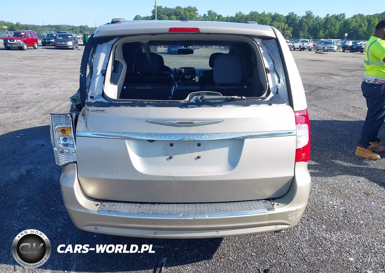 2014 Chrysler Town & Country Touring VIN:2C4RC1BG4ER232726 - 16