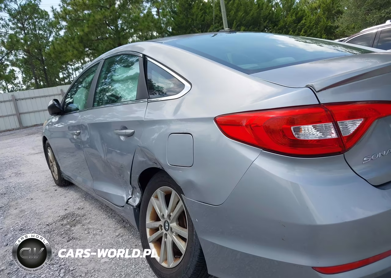 2015 Hyundai Sonata Se VIN:5NPE24AF1FH065901 - 12