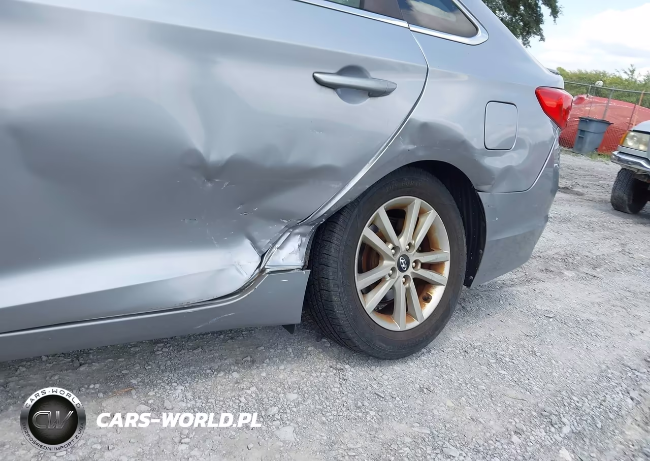 2015 Hyundai Sonata Se VIN:5NPE24AF1FH065901 - 13