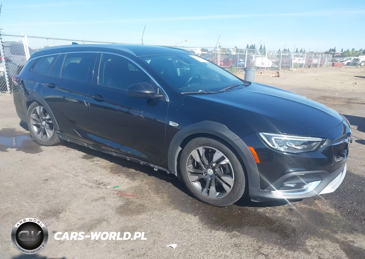2018 Buick Regal Tourx Essence – zdjęcie 1 z 16