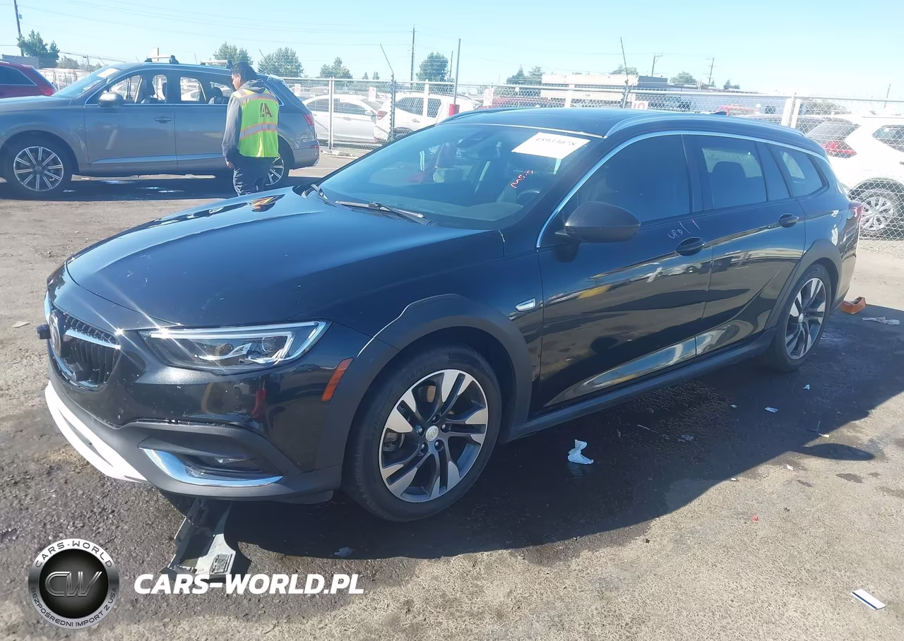 2018 Buick Regal Tourx Essence VIN:W04GV8SX4J1121581 - 2