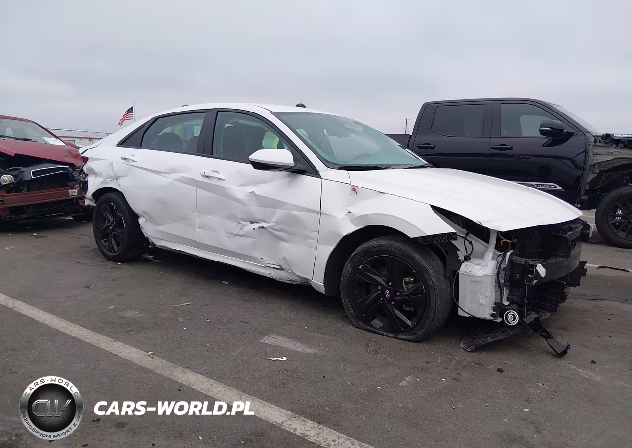 2022 Hyundai Elantra Sel