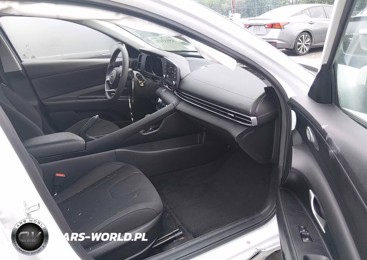 2022 Hyundai Elantra Sel VIN:5NPLM4AG1NH057869 - 5