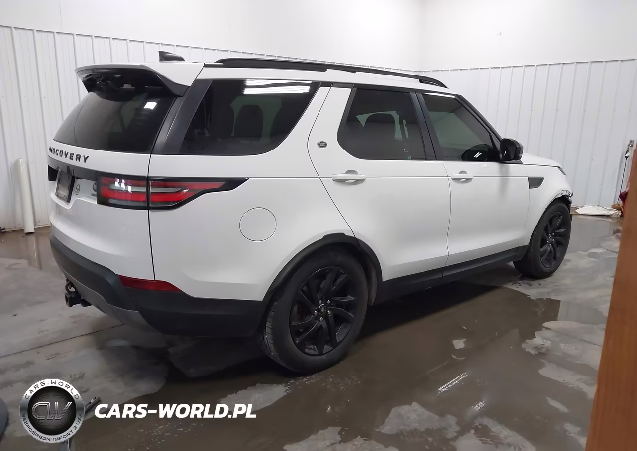 2017 Land Rover Discovery Hse VIN:SALRRBBK6HA009596 - 4
