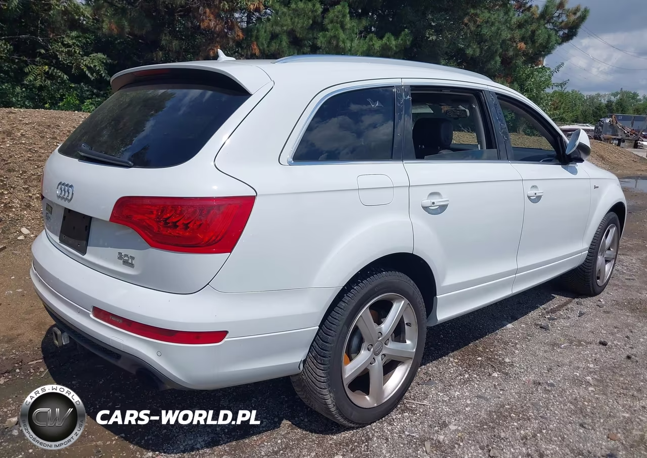 2015 Audi Q7 3.0T S Line Prestige VIN:WA1DGAFE1FD011560 - 4