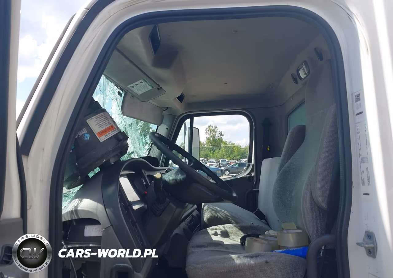 2018 Freightliner M2 106 VIN:3ALACWFCXJDKA6094 - 7