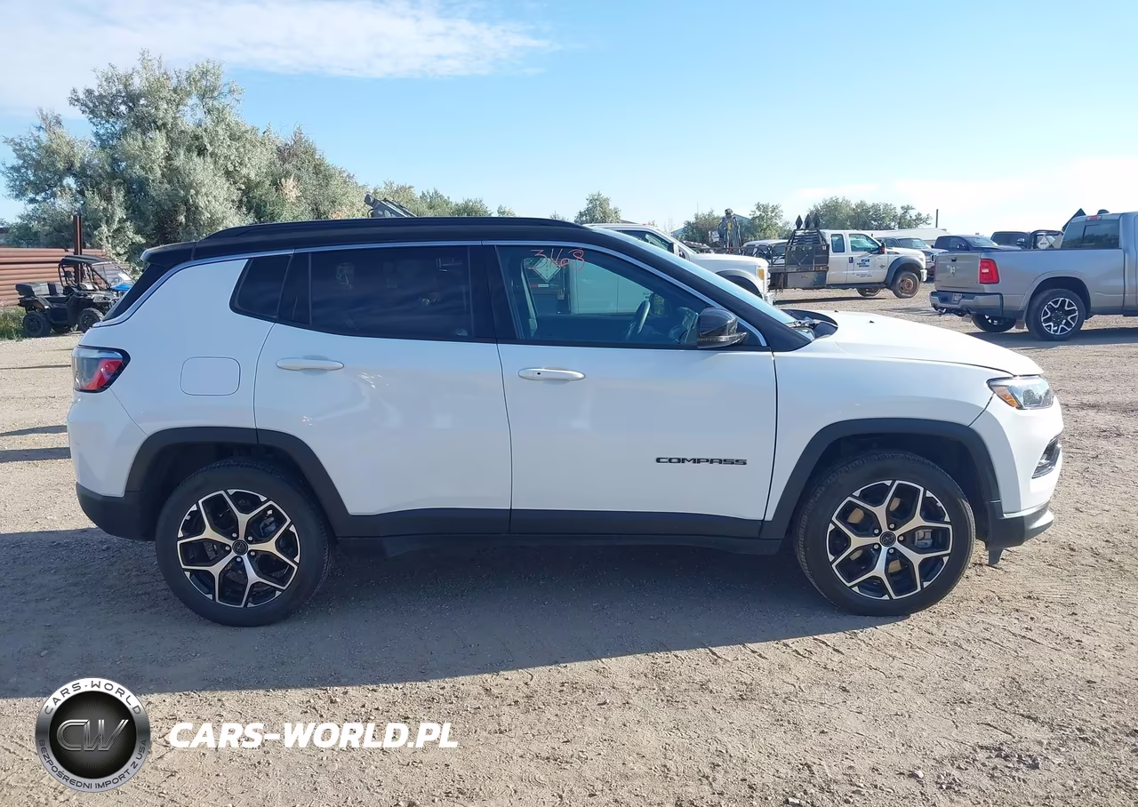 2025 Jeep Compass Limited 4X4 VIN:3C4NJDCN0ST613940 - 14