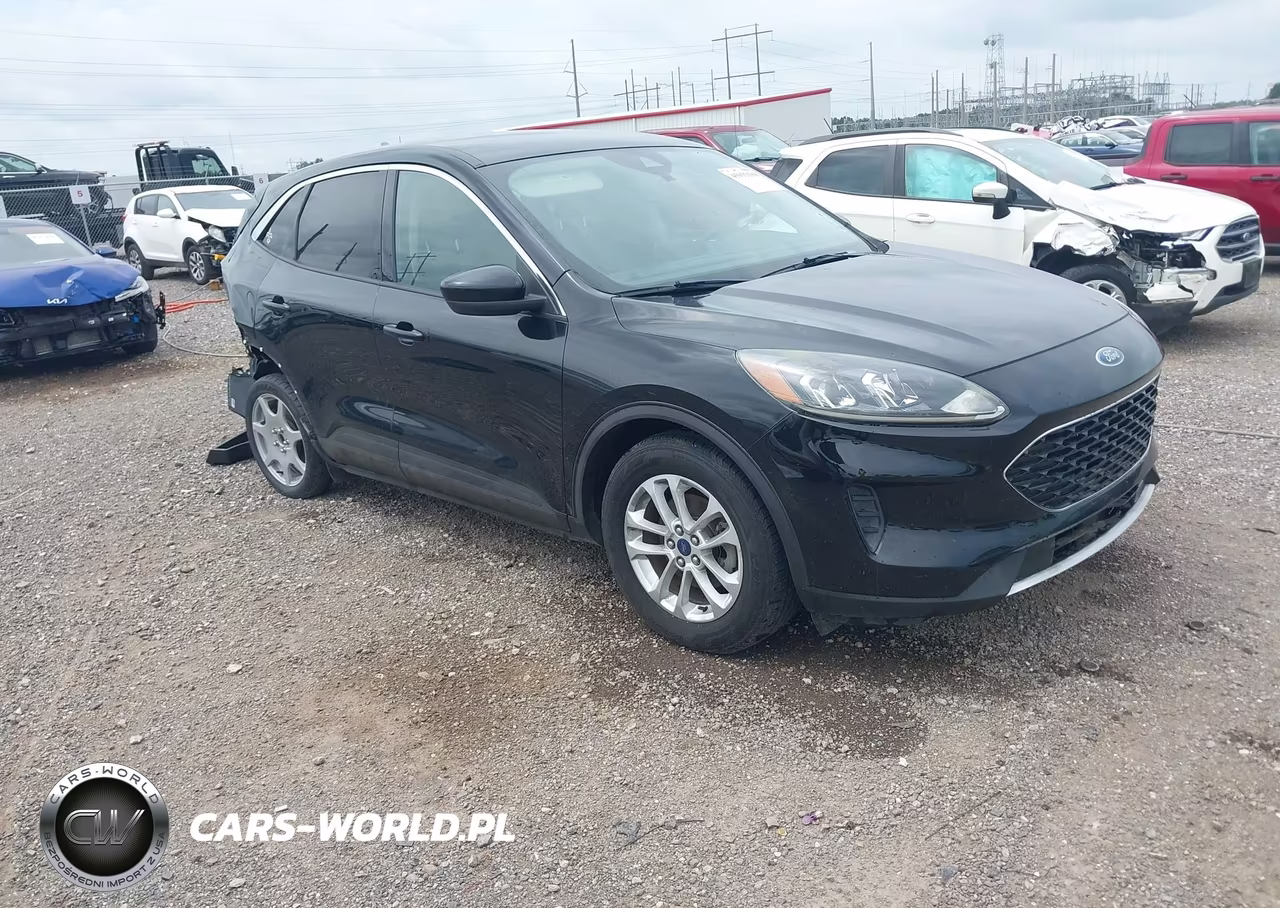 2020 Ford Escape Se