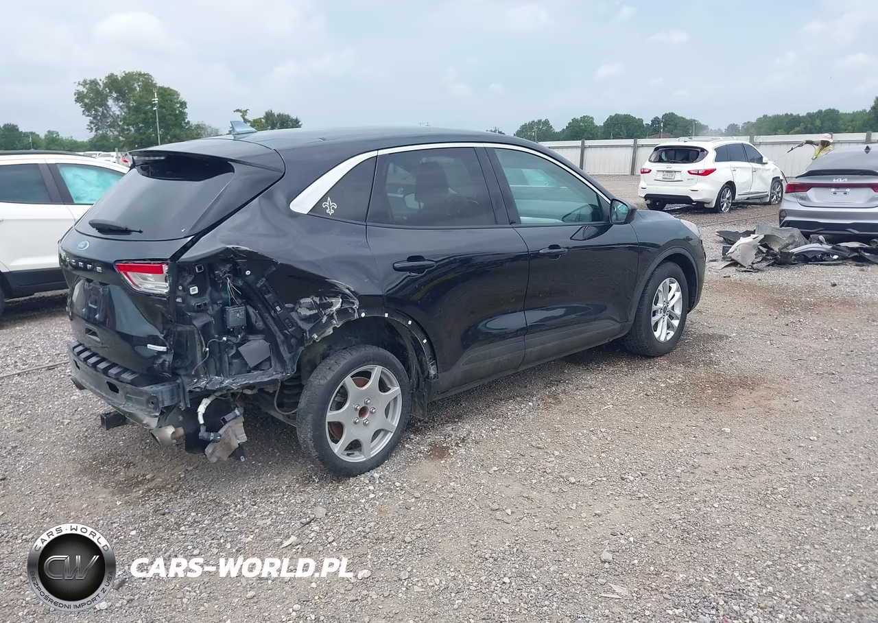 2020 Ford Escape Se VIN:1FMCU0G66LUA23416 - 4
