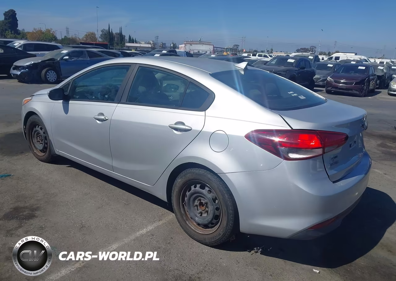 2017 Kia Forte Lx VIN:3KPFK4A70HE046079 - 3
