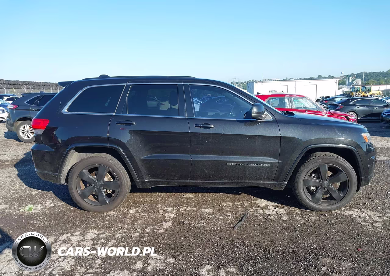 2015 Jeep Grand Cherokee Altitude VIN:1C4RJEAG9FC614016 - 13
