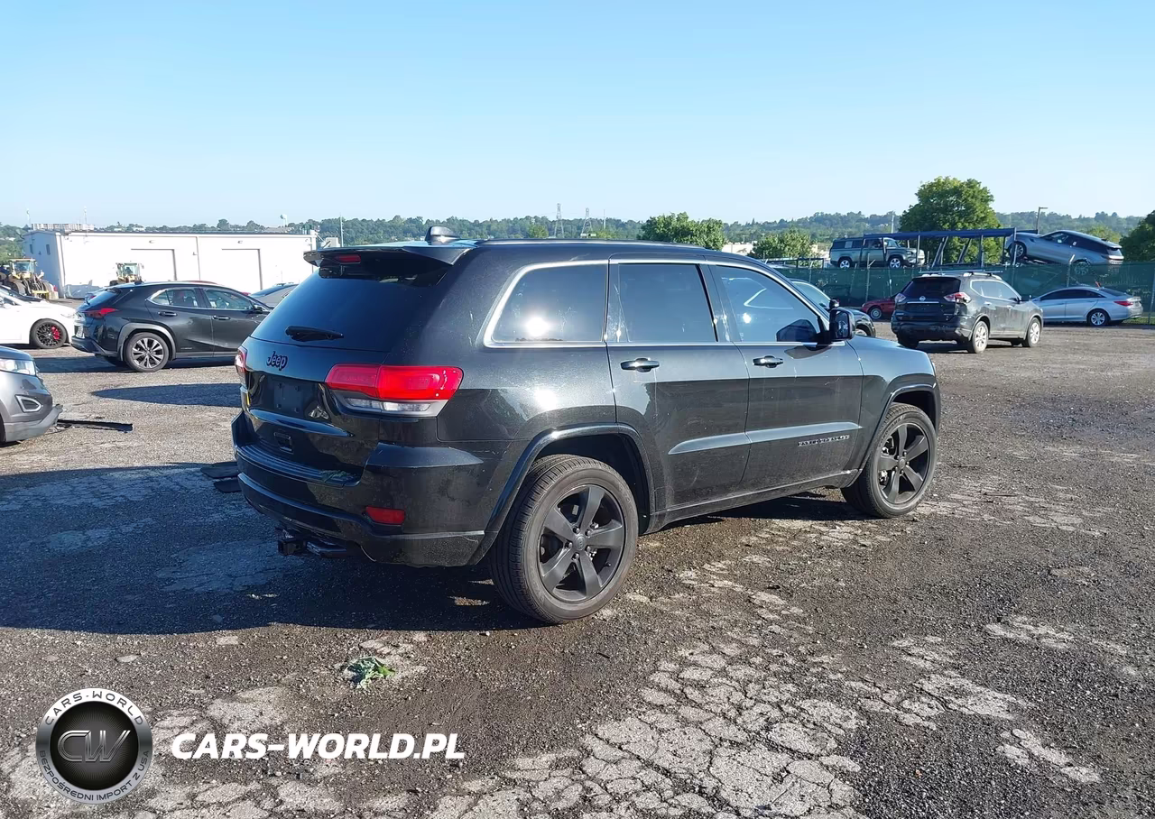 2015 Jeep Grand Cherokee Altitude VIN:1C4RJEAG9FC614016 - 4