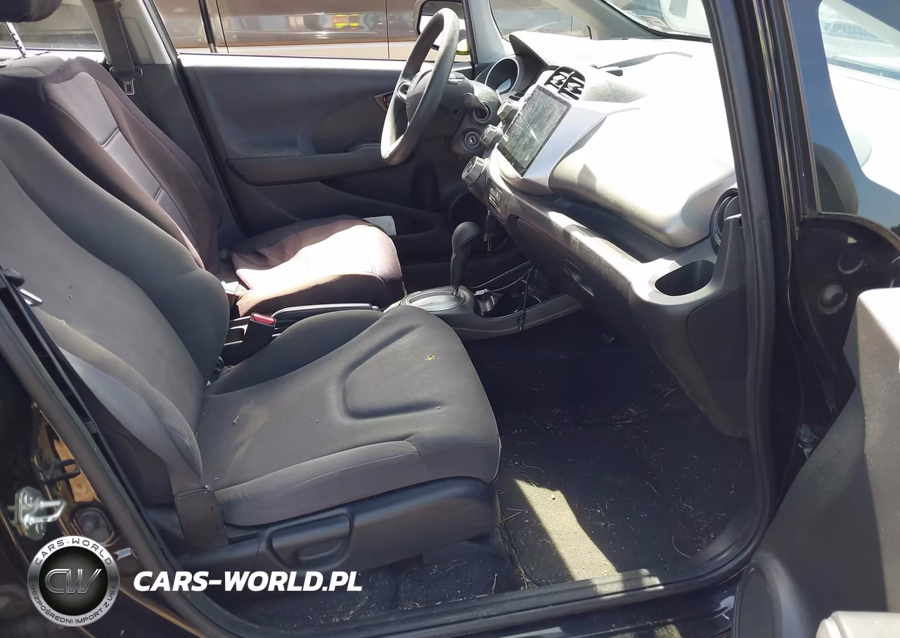 2010 Honda Fit VIN:JHMGE8H24AS023810 - 5