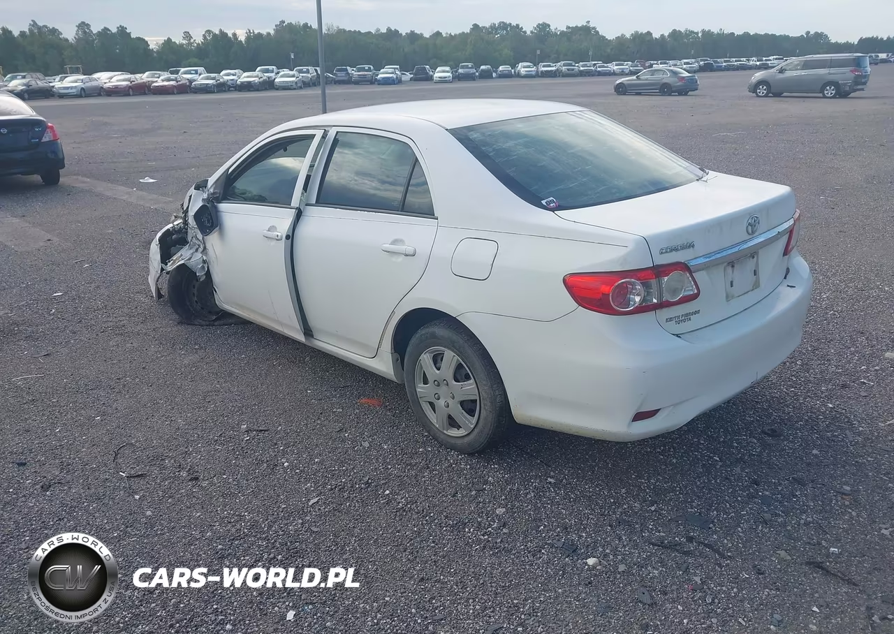 2013 Toyota Corolla L VIN:2T1BU4EE4DC939804 - 3