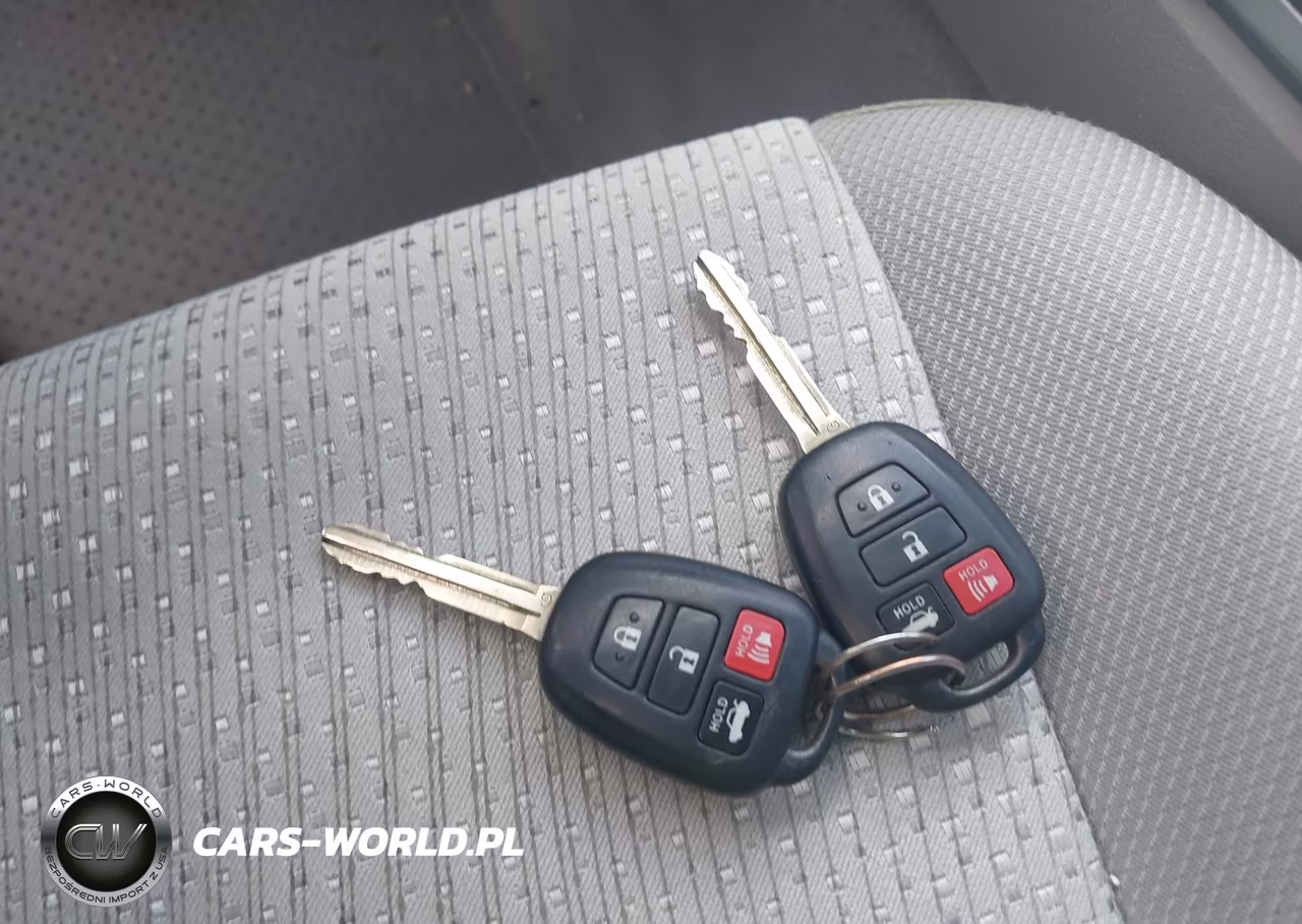 2012 Toyota Camry Xle VIN:4T1BF1FK2CU068413 - 11