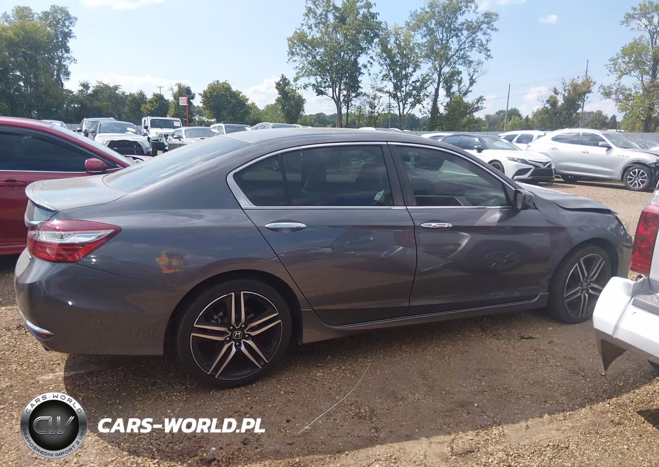2017 Honda Accord Sport VIN:1HGCR2F53HA065398 - 14