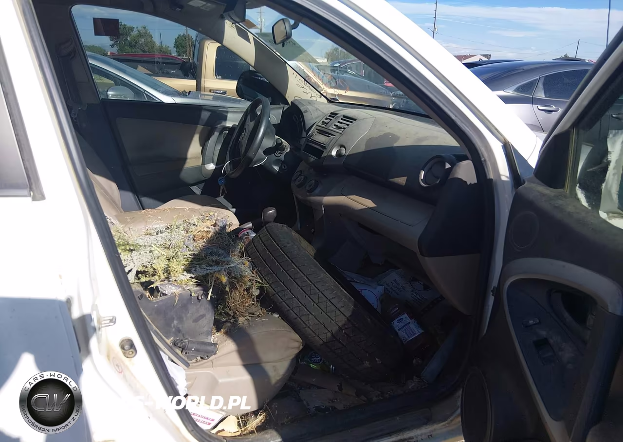 2006 Toyota Rav4 Base V6 VIN:JTMBK33V466006983 - 5