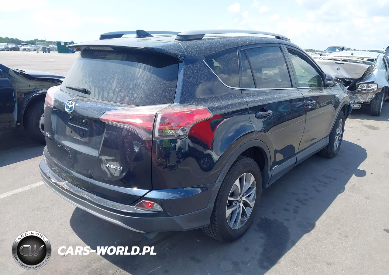 2018 Toyota Rav4 Hybrid Le VIN:JTMRJREVXJD235867 - 4
