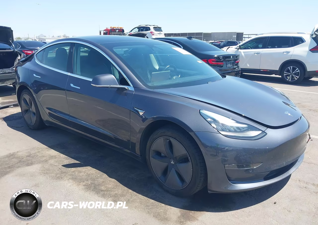 2019 Tesla Model 3 Long Range-Mid Range-Standard Range-Standard Range Plus – zdjęcie 1 z 18