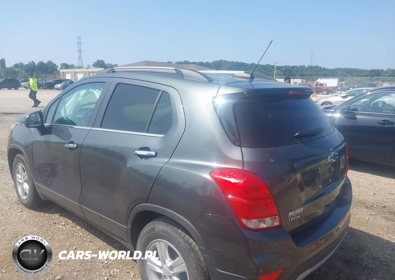2019 Chevrolet Trax Lt VIN:3GNCJLSB6KL388584 - 3