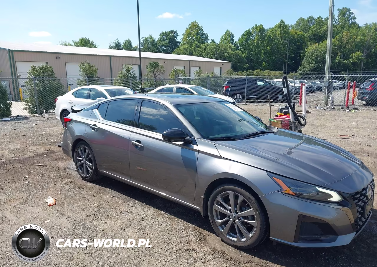 2023 Nissan Altima Sr Vc-Turbo Fwd