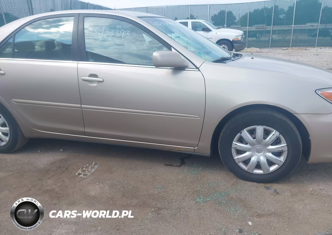 2005 Toyota Camry Le VIN:4T1BE32K75U084386 - 6
