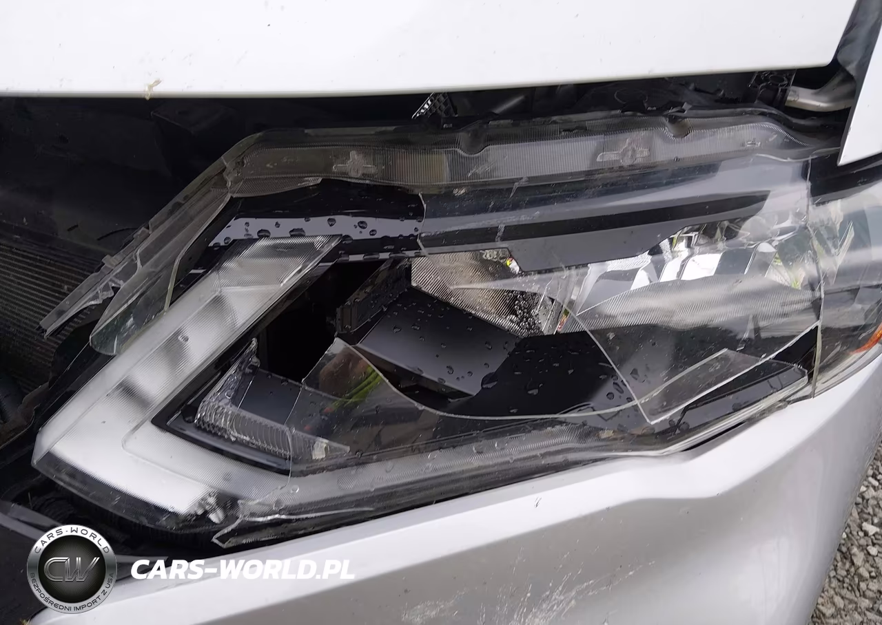 2017 Nissan Rogue S VIN:JN8AT2MV9HW251092 - 12
