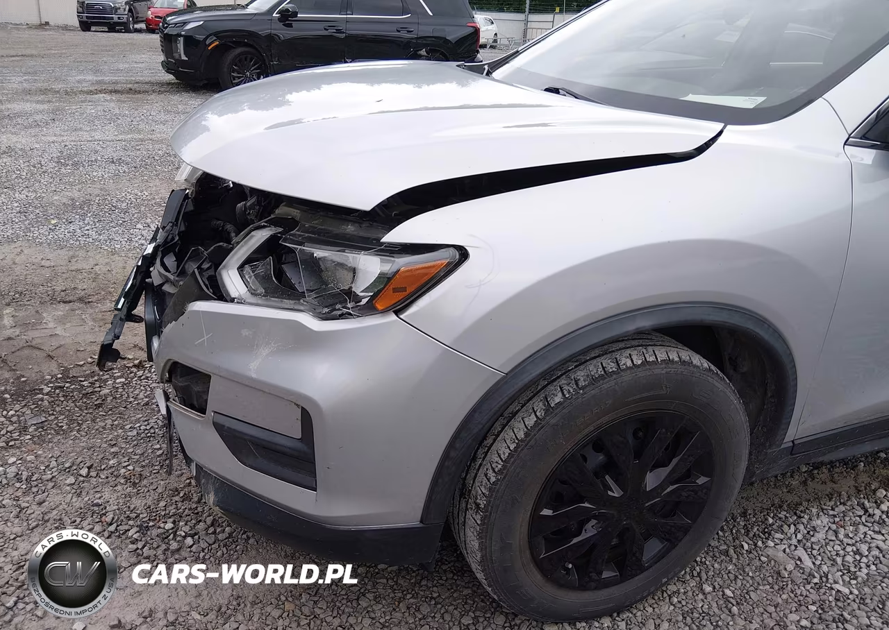 2017 Nissan Rogue S VIN:JN8AT2MV9HW251092 - 18