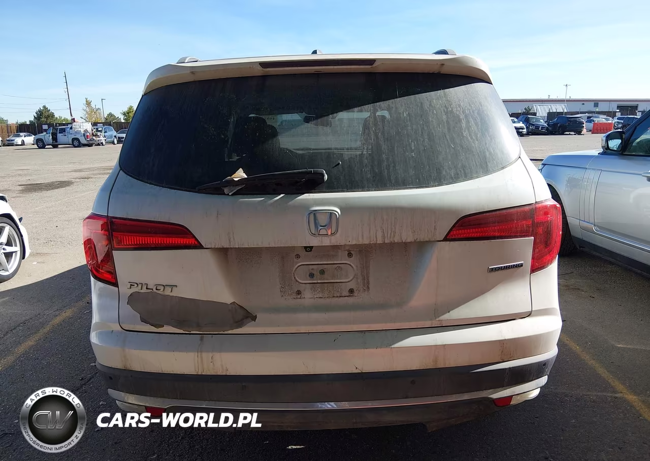 2016 Honda Pilot Touring VIN:5FNYF5H99GB051395 - 16