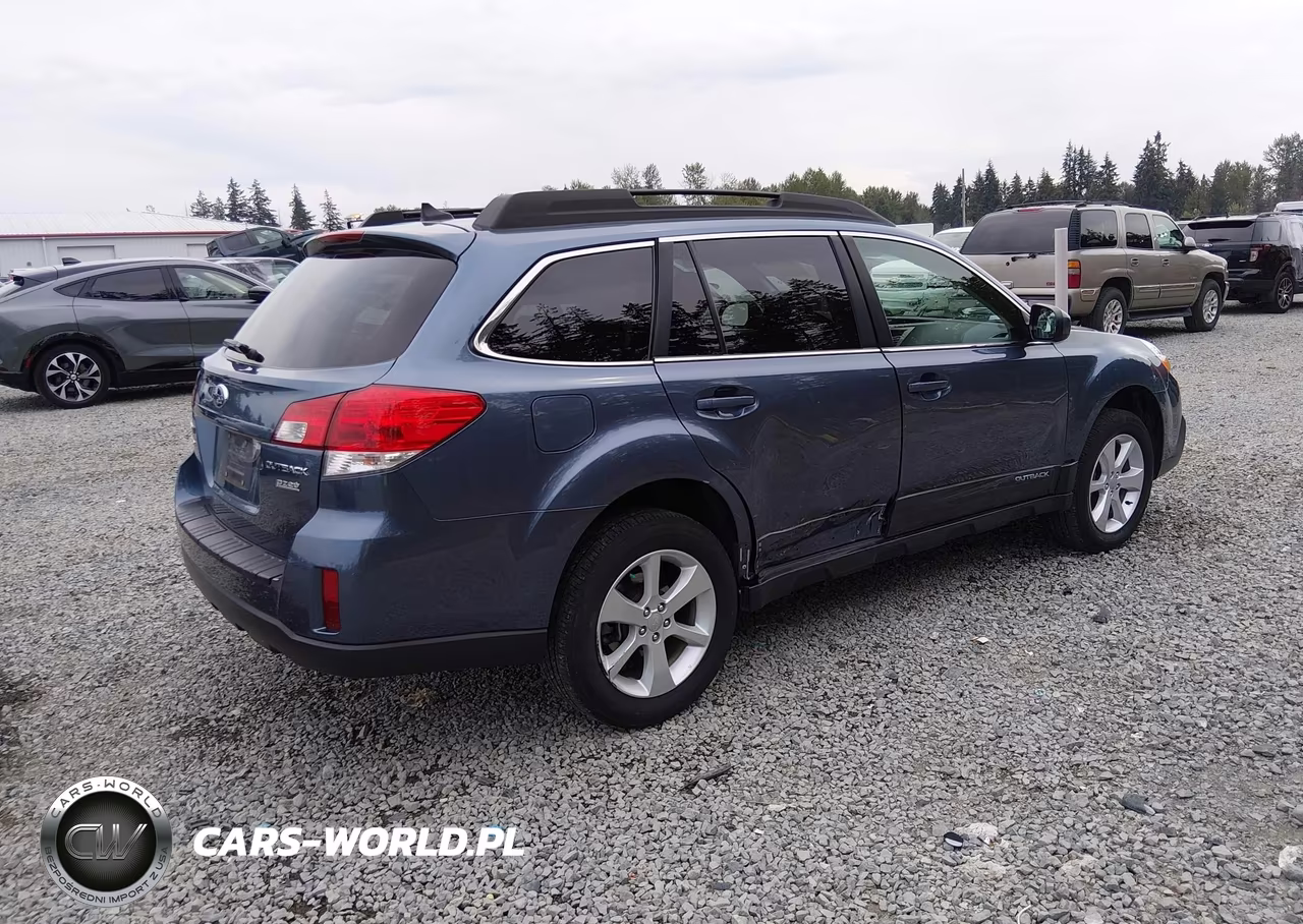 2014 Subaru Outback 2.5I Premium VIN:4S4BRBDC3E3219907 - 4