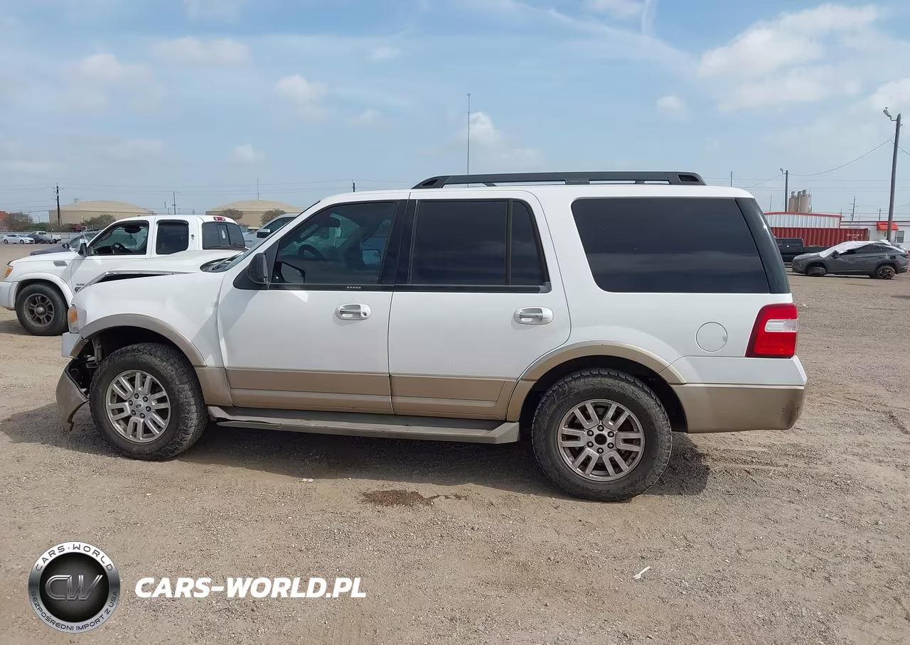 2013 Ford Expedition Xlt VIN:1FMJU1J57DEF24887 - 15