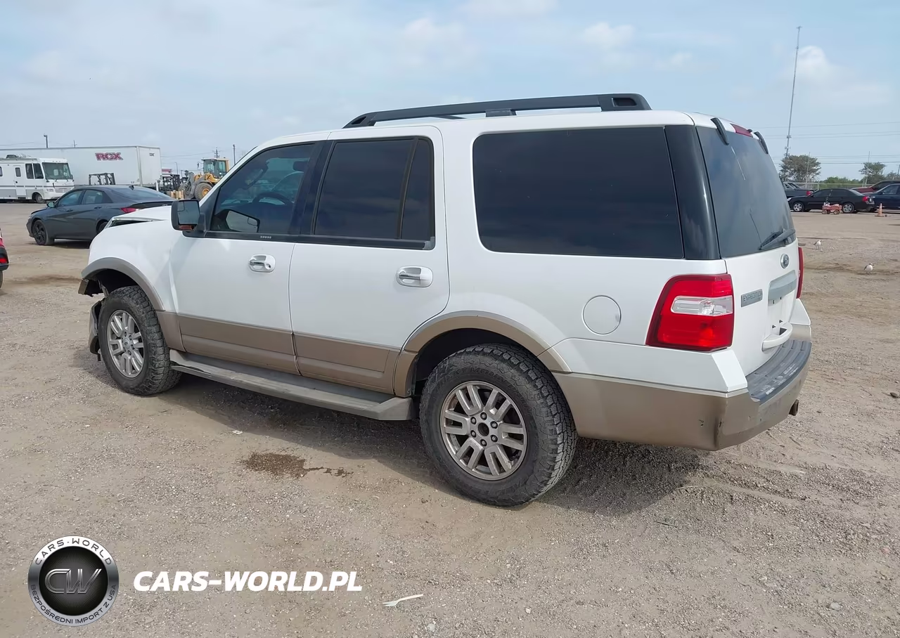 2013 Ford Expedition Xlt VIN:1FMJU1J57DEF24887 - 3