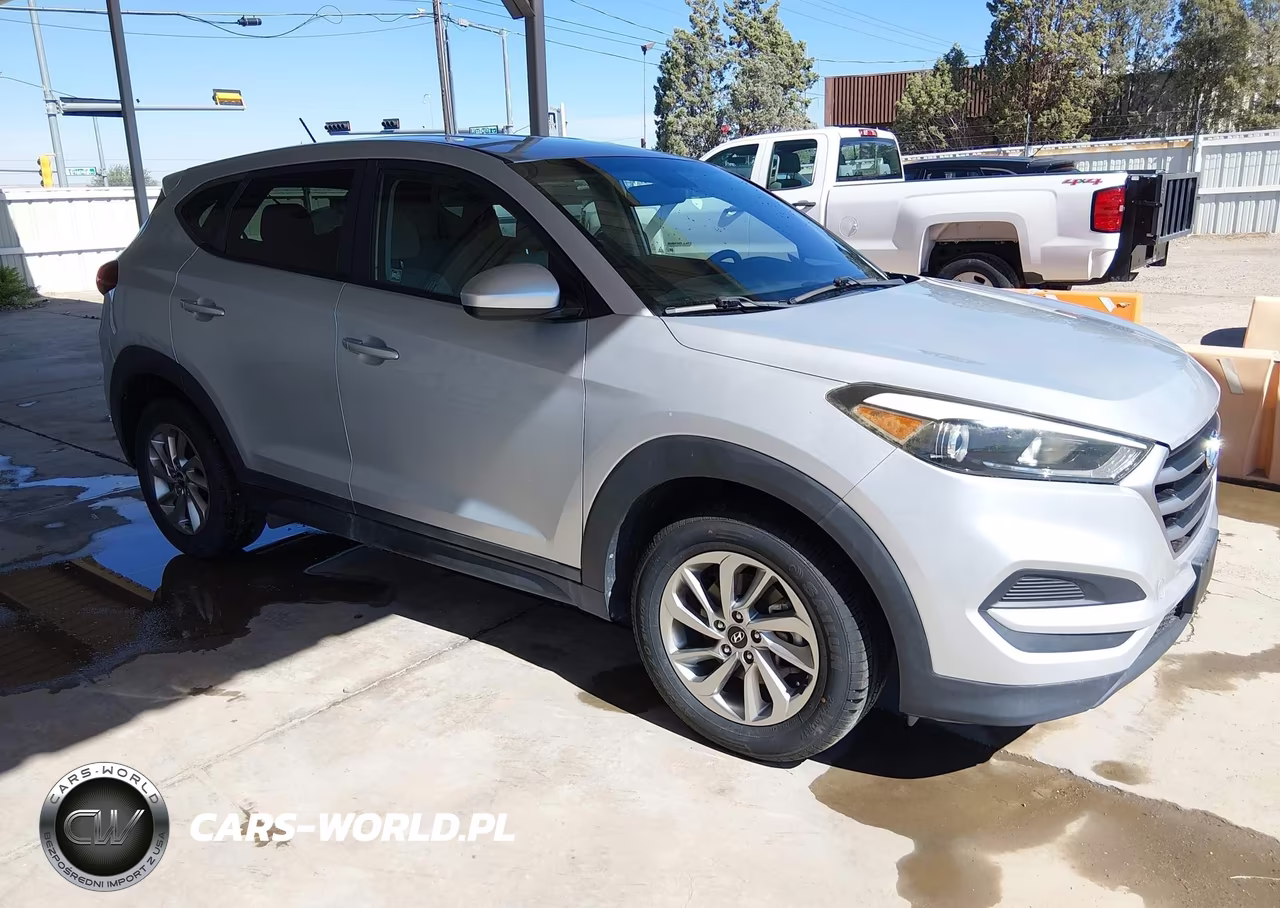 2018 Hyundai Tucson Se VIN:KM8J23A45JU670702 - 1