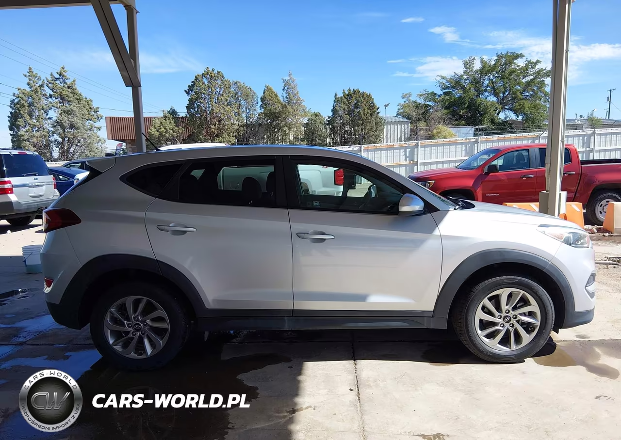 2018 Hyundai Tucson Se VIN:KM8J23A45JU670702 - 13