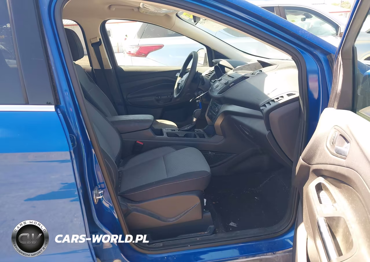 2017 Ford Escape Se VIN:1FMCU9GD8HUC20789 - 5